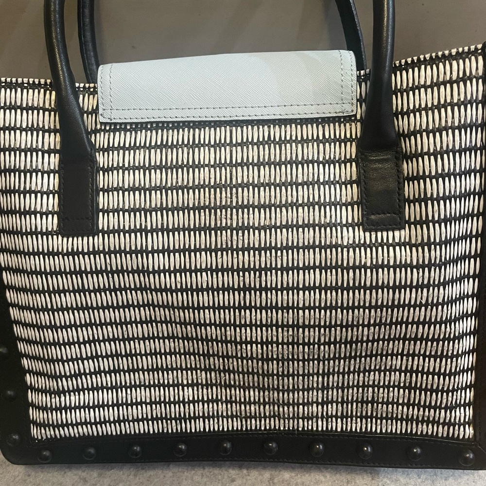 👜 Loeffler Randall Woven Tote – Black/White/Blue – Genuine Leather Trim - Picture 3 of 5